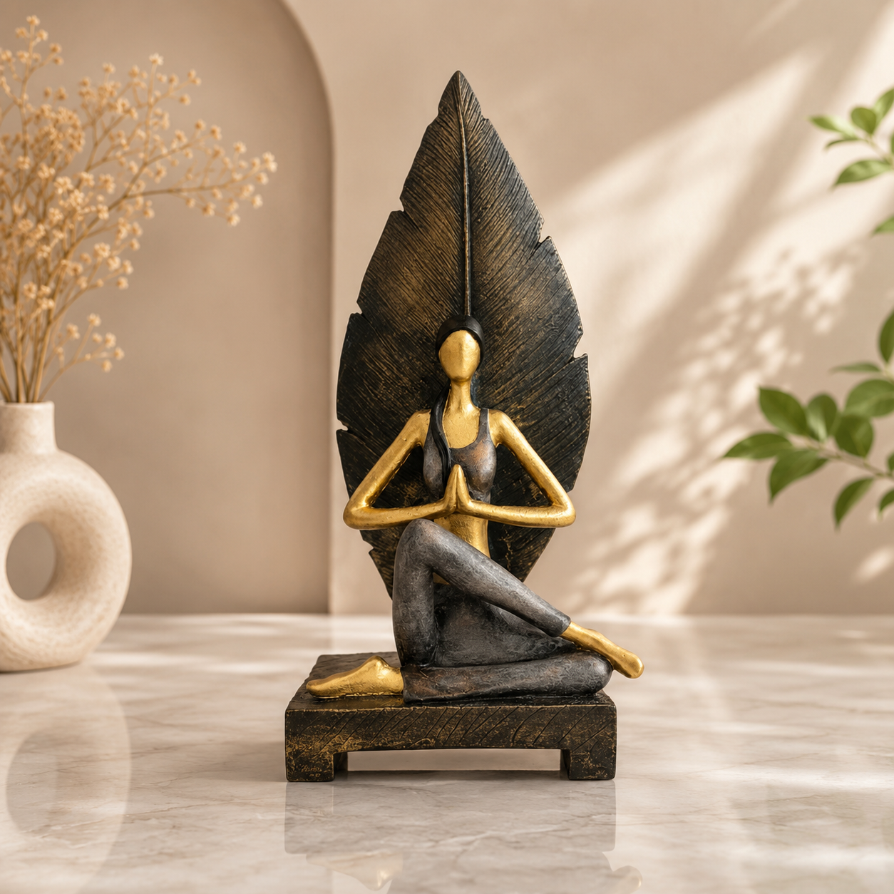 مجسمه یوگا برگ