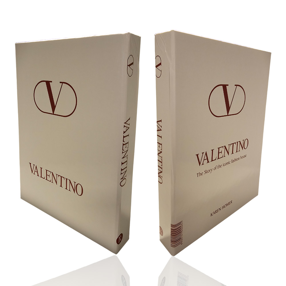 کتاب دکوری 2 رو مدل والنتینو Valentino