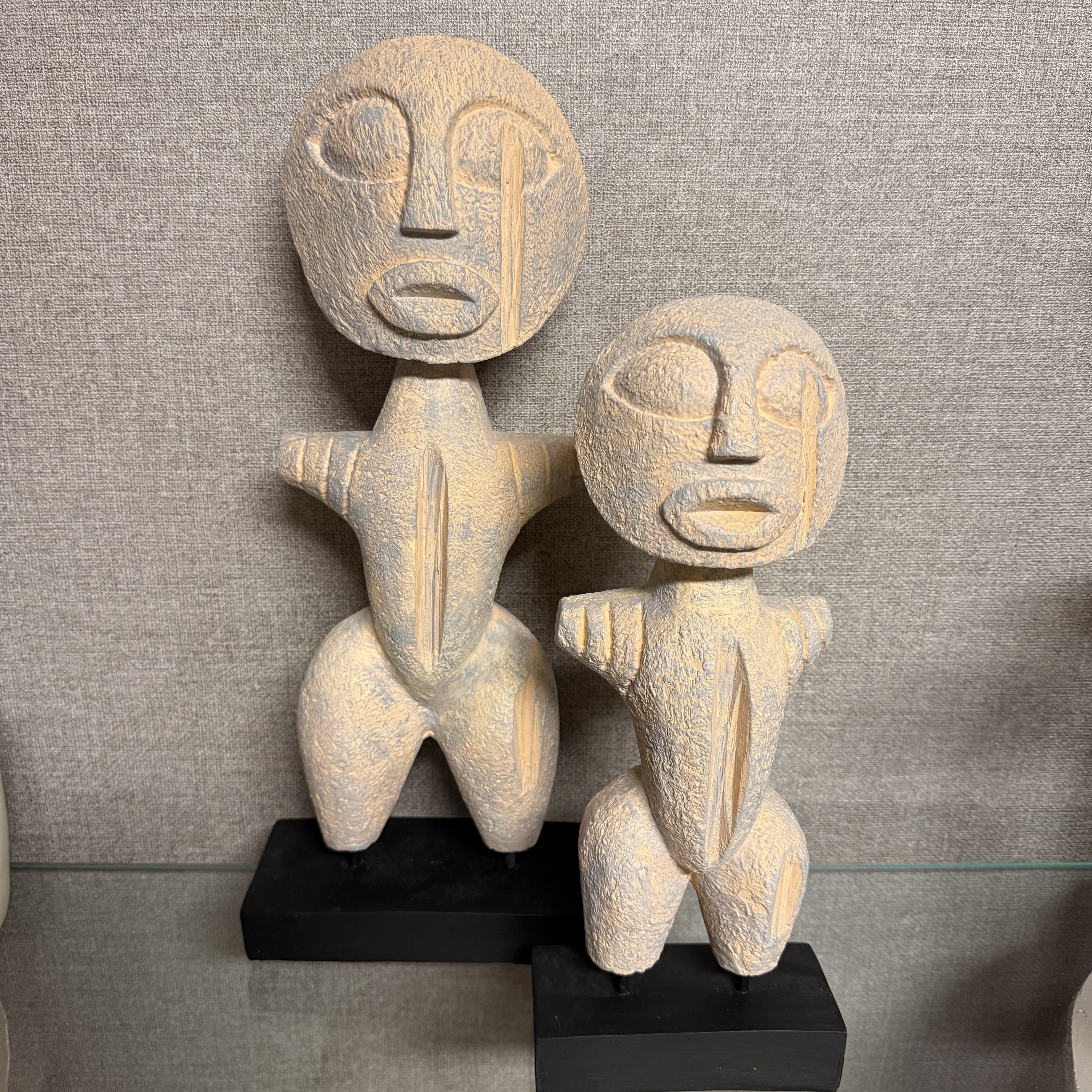 مجسمه مرد سنگی کهن